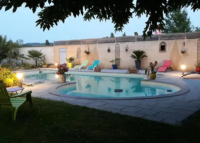 Maison Confortable à Avec Piscine Partagée Casa de Férias Duravel