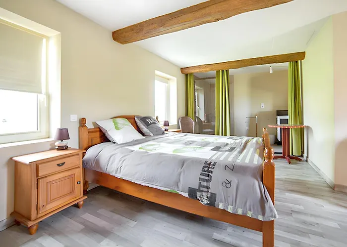 Maison Confortable à Avec Piscine Partagée *