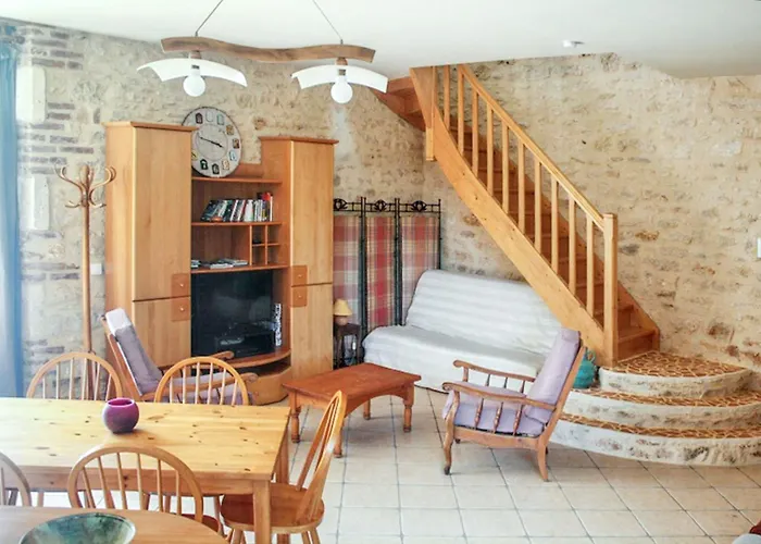 Maison Confortable à Avec Piscine Partagée Casa de Férias *