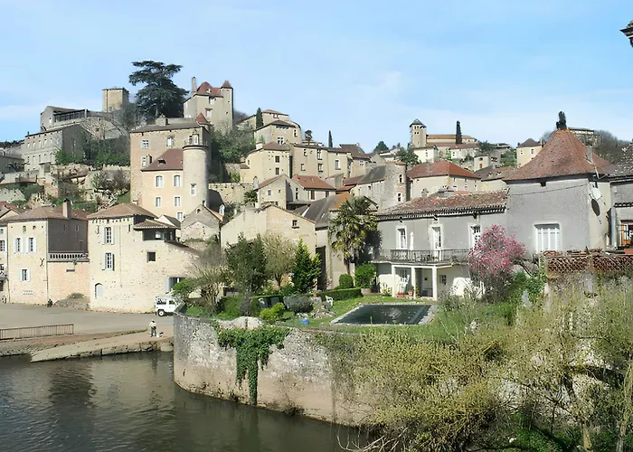 Maison Confortable à Avec Piscine Partagée * Duravel
